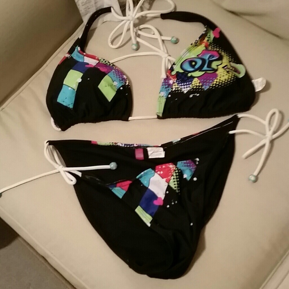 OP black graffiti design 2-piece bikini